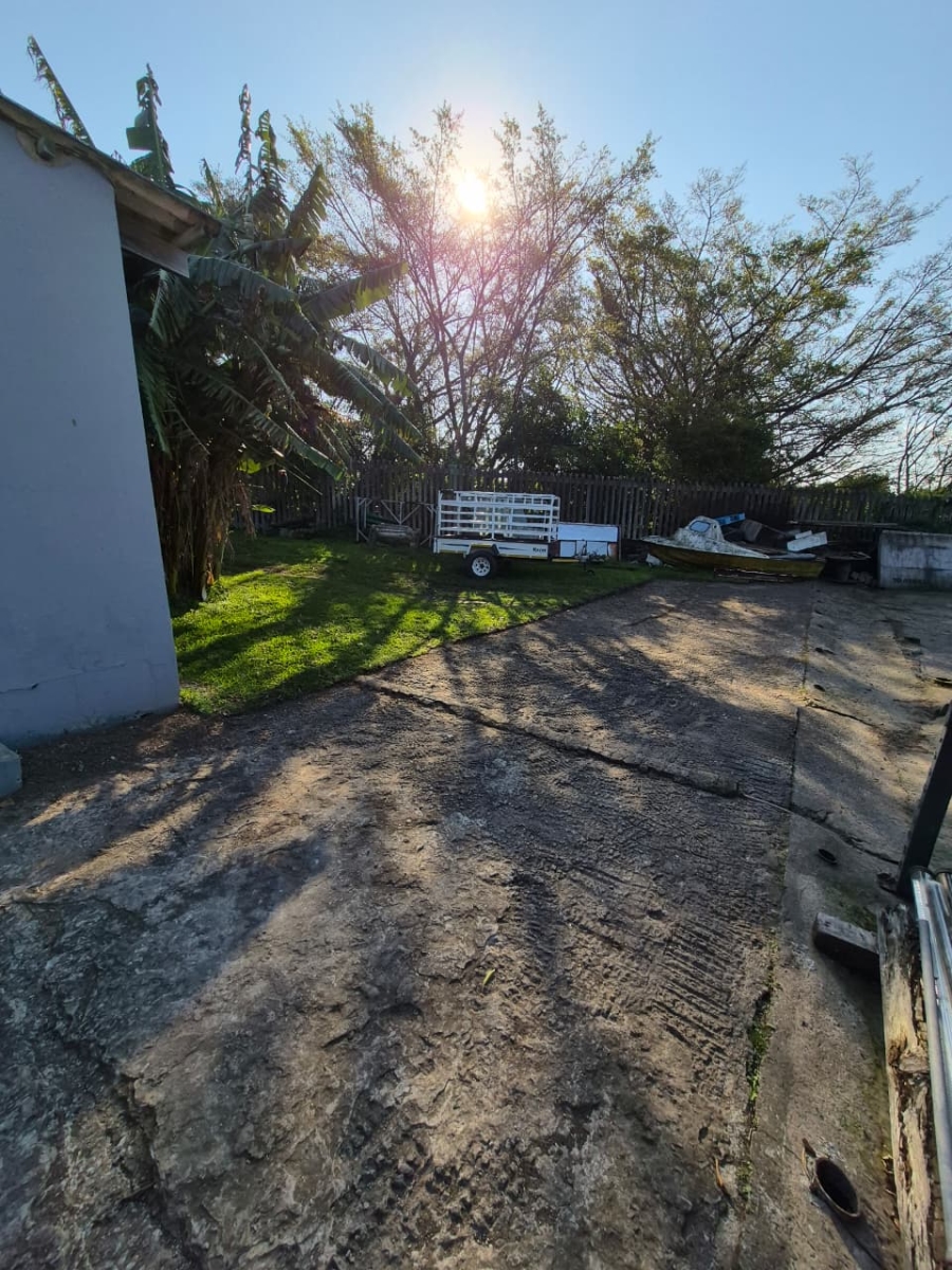 Commercial Property for Sale in Cove Rock Eastern Cape